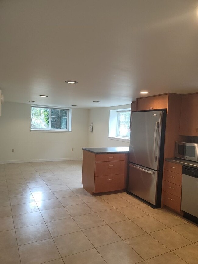 400 NW 45th St in Seattle, WA - Building Photo - Building Photo