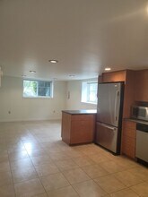 400 NW 45th St in Seattle, WA - Building Photo - Building Photo