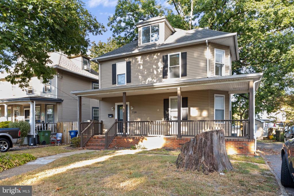 720 Cinnaminson Ave in Palmyra, NJ - Building Photo