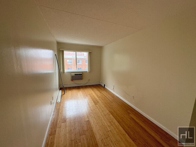 61 E 119th St in New York, NY - Building Photo - Building Photo