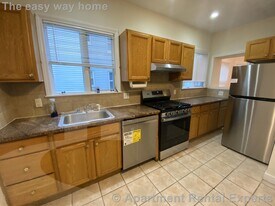 1028 Fellsway in Medford, MA - Building Photo