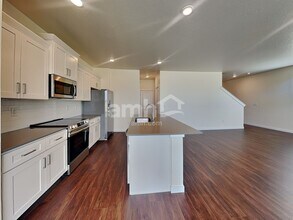 1529 N Garnet Creek Ave in Star, ID - Building Photo - Building Photo