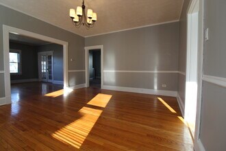 126 Dover Rd in West Hartford, CT - Building Photo - Building Photo