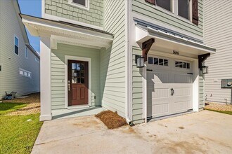5646 Native Oak Dr in Tallahassee, FL - Building Photo - Building Photo
