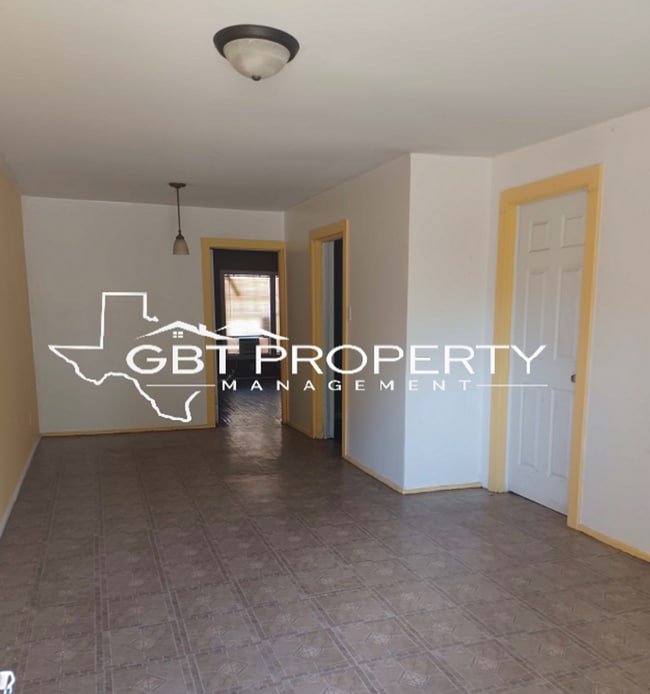 property at 207-207 Davis St
