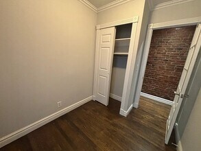 410 E 13th St, Unit 2D in New York, NY - Building Photo - Building Photo