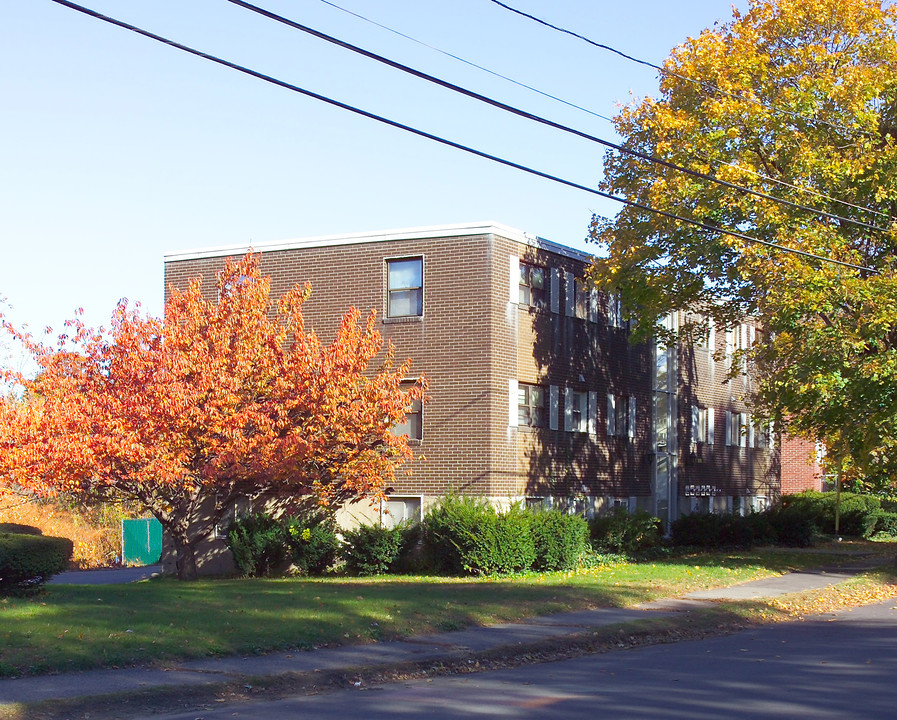 36 Curlew Rd in Quincy, MA - Foto de edificio