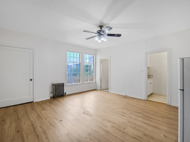 841 Serrano Ave in Los Angeles, CA - Building Photo - Building Photo