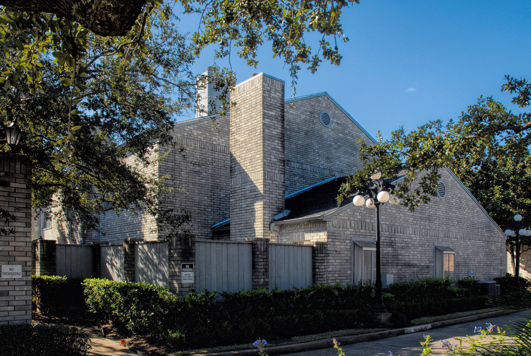 Marlborough Square Townhomes in Houston, TX - Building Photo