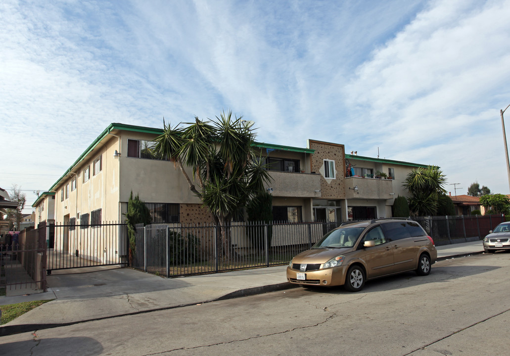 6421 Victoria Ave in Los Angeles, CA - Foto de edificio