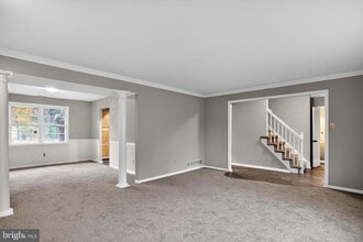 11 Grant Dr in Southampton, PA - Building Photo - Building Photo