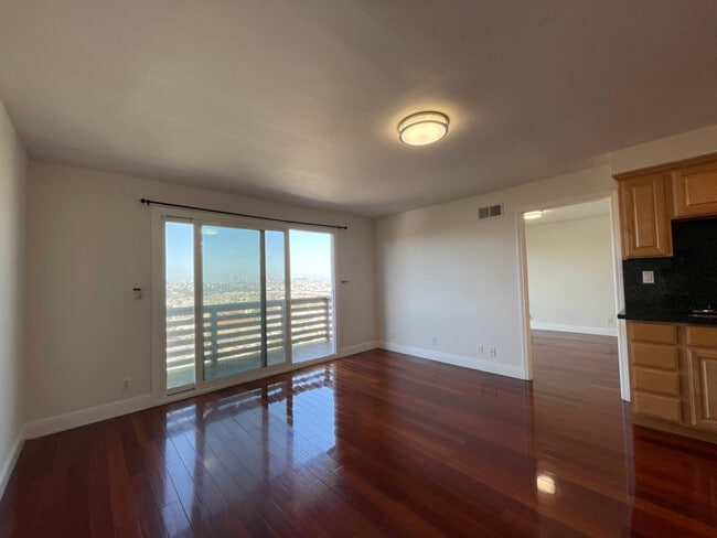 property at 442 Dwight St