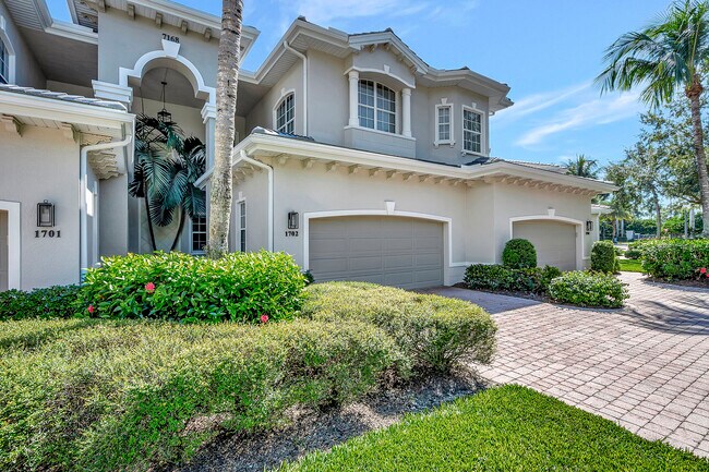 7168 Lemuria Cir in Naples, FL - Foto de edificio - Building Photo