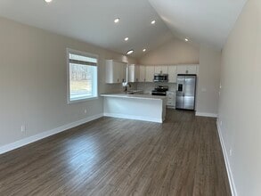 251 Liam Ln in Rome, NY - Building Photo - Building Photo