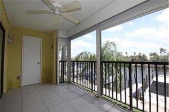 240 Captains Walk-Unit -514 in Delray Beach, FL - Building Photo - Building Photo