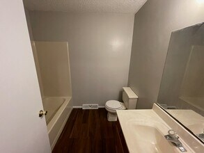1457 Karl Dr, Unit 1457 in Copley, OH - Building Photo - Building Photo