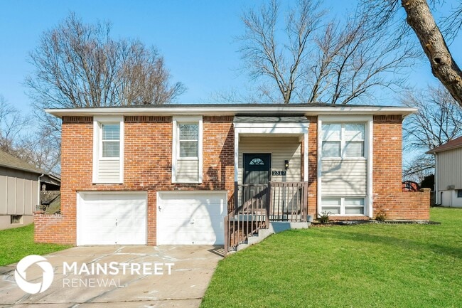 property at 2317 NW Kensington Ct