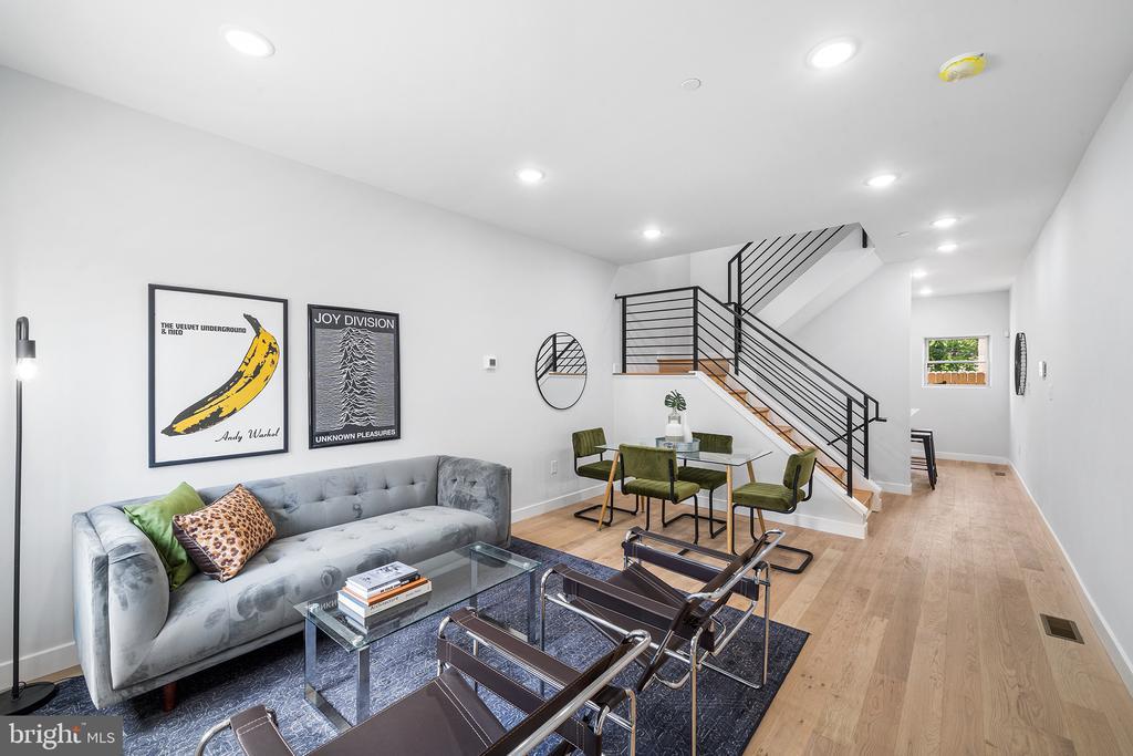 2156 N Randolph St in Philadelphia, PA - Building Photo