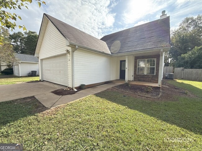 124 Waters Edge Dr