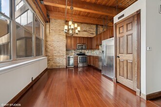 540 N Lake Shore Dr in Chicago, IL - Building Photo - Building Photo