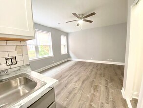 4241 N Kenmore Ave in Chicago, IL - Building Photo - Building Photo