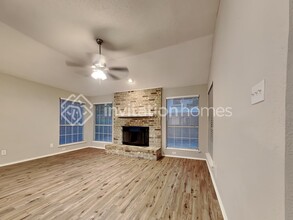 4133 Scotland Dr in Grand Prairie, TX - Building Photo - Building Photo