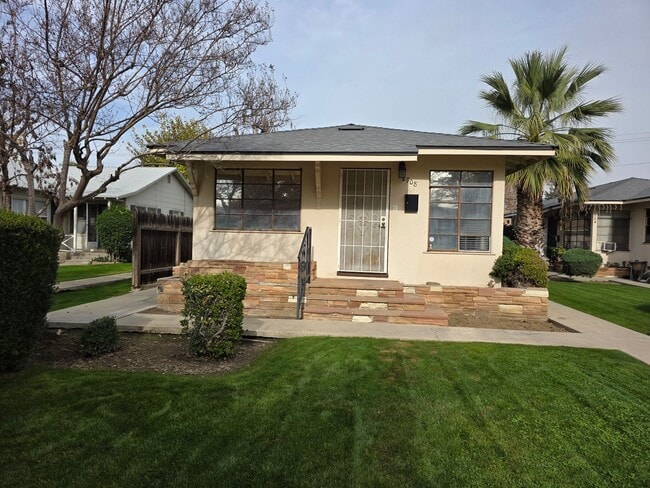 property at 2908 Sunset Ave