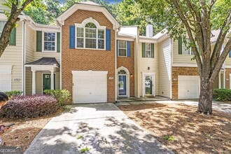 5750 Terremont Cir in Norcross, GA - Building Photo - Building Photo