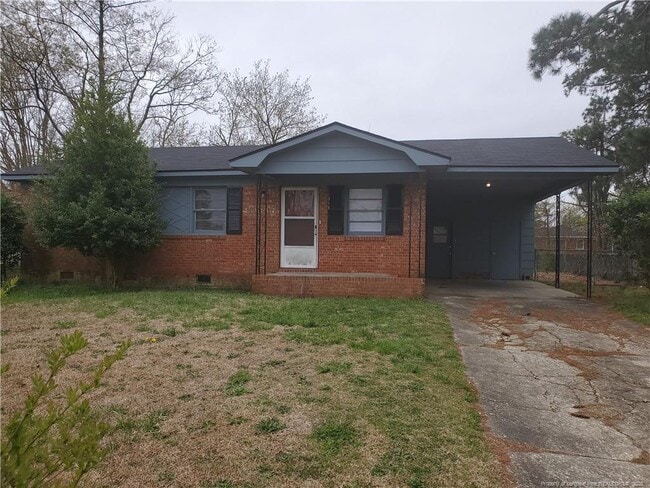 property at 318 Longhorn Dr