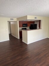 Crescent Cove Apartments in Coral Springs, FL - Building Photo - Building Photo