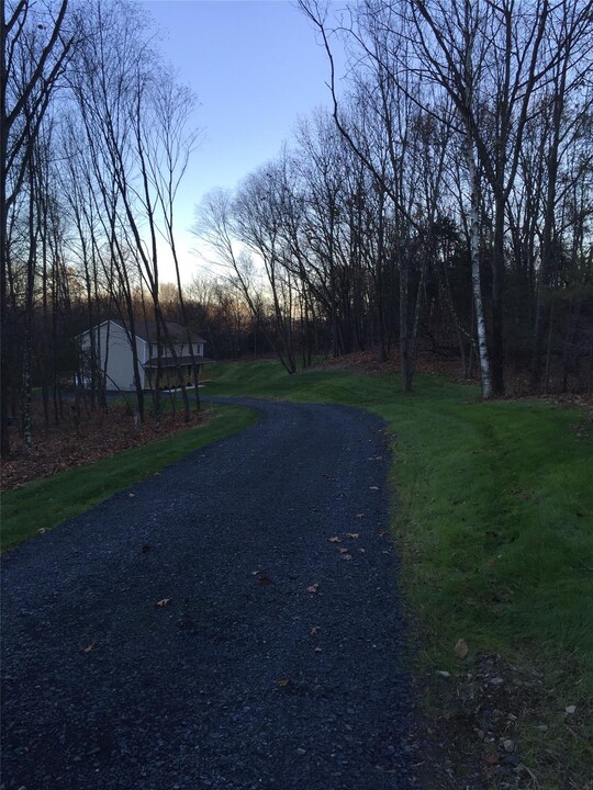 71 Reservoir Rd in Marlboro, NY - Building Photo