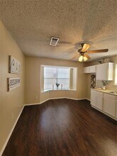 10909 Deauville Cir S in Fort Worth, TX - Foto de edificio - Building Photo