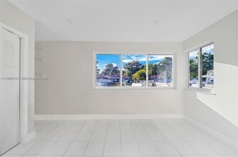 11020 NE 10th Ave in Biscayne Park, FL - Building Photo - Building Photo