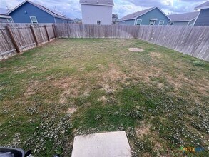 346 Amber Gln in Maxwell, TX - Building Photo - Building Photo