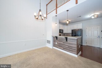 300 W Elm St, Unit 2410 in Conshohocken, PA - Building Photo - Building Photo