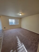 851 NW Snow Creek Way in Bremerton, WA - Building Photo - Building Photo