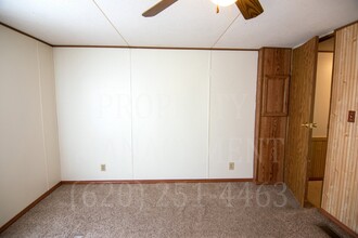 3607 Page Rd in Coffeyville, KS - Foto de edificio - Building Photo