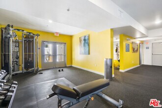 436 S Virgil Ave in Los Angeles, CA - Building Photo - Building Photo