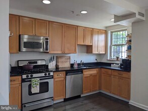 1417 Newton St NW-Unit -S-10 in Washington, DC - Building Photo - Building Photo