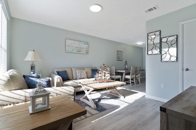 Emerald Cove East in Niceville, FL - Building Photo - Building Photo
