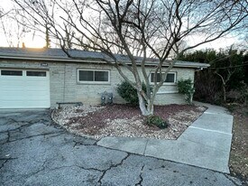 2869 Charing Rd, Unit 2869 in Columbus, OH - Building Photo