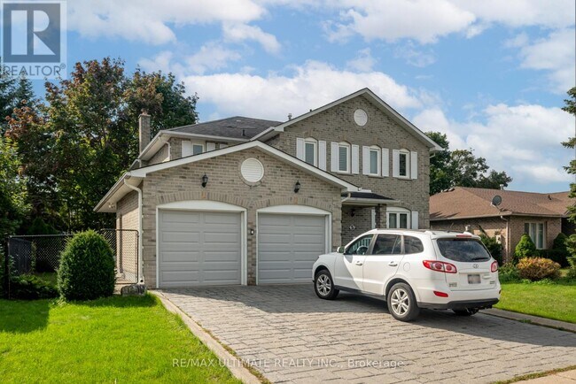 5 Bayswater Ave in Richmond Hill, ON - Building Photo - Building Photo