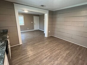 204 N Frankfort Ave in Russellville, AR - Building Photo - Building Photo