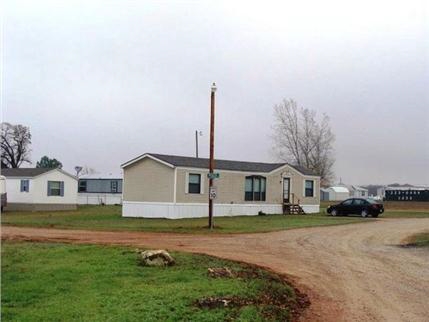 Lone Grove Manufactured Home Community in Lone Grove, OK - Building Photo