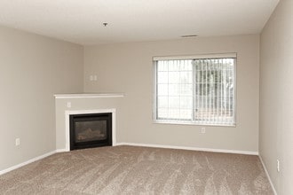 Wyngate in Burnsville, MN - Foto de edificio - Interior Photo