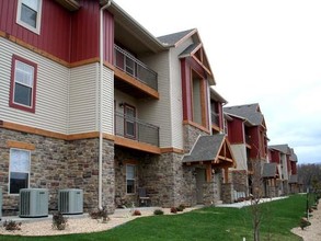 Turtle Creek Apartments in Branson, MO - Building Photo - Building Photo