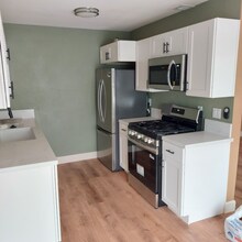 2101 S Pacific Ave in Santa Ana, CA - Foto de edificio - Building Photo