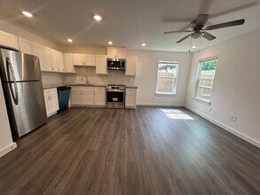 9241 Seeker St in Houston, TX - Building Photo - Building Photo