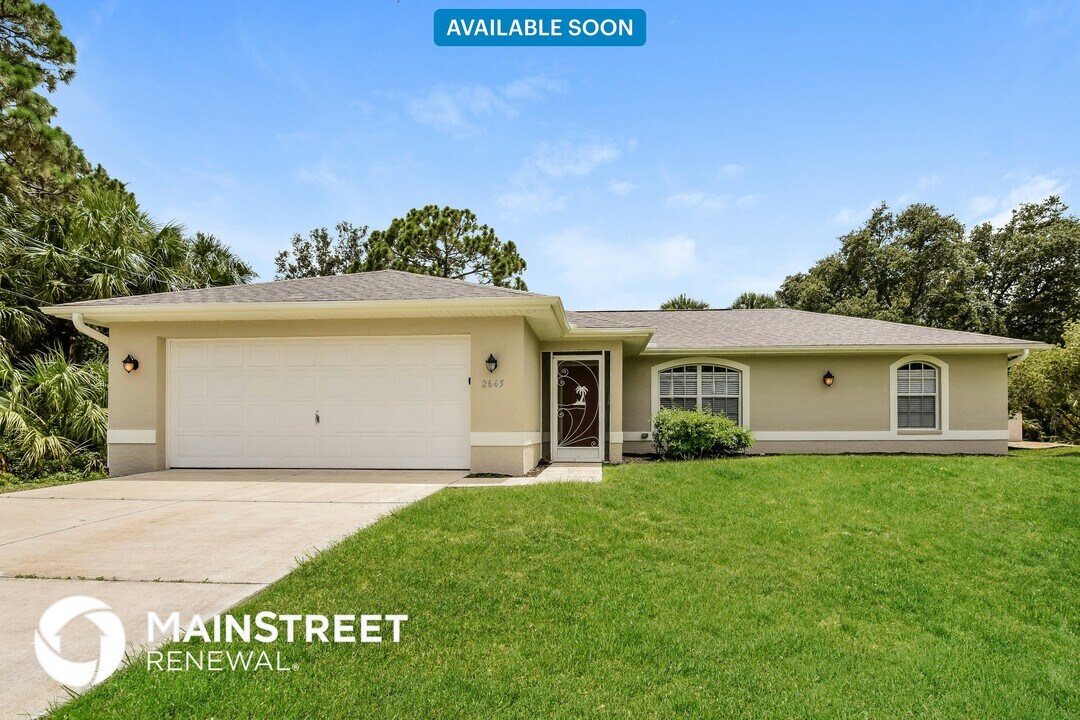 2645 Vogler Ln in North Port, FL - Building Photo
