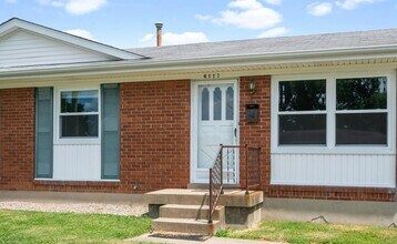 4111 Spyglass Ct in Louisville, KY - Building Photo - Building Photo